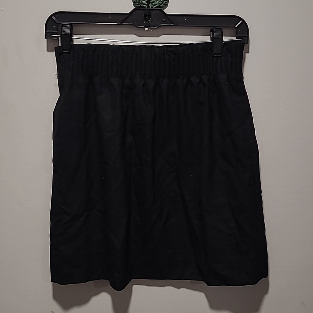 J. CREW SZ 2 black paperbag waist skirt  WSK94